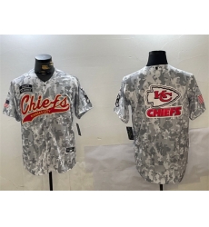 Men Kansas City Chiefs Team Big Logo 2024 Arctic Camo Salute To Service Stitched Baseball Jersey 1 Men Kansas City Chiefs Team Big Logo 2024 Arctic Camo Salute To Service Stitched Baseball Jersey 1