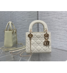 Ladi Bag White D