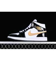 AIR JORDAN 1 MID 852542 007