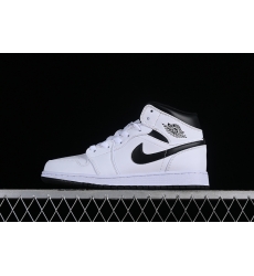 AIR JORDAN 1 MID DQ8423 132