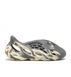 Yeezy Foam Runner MXT Moon Grey